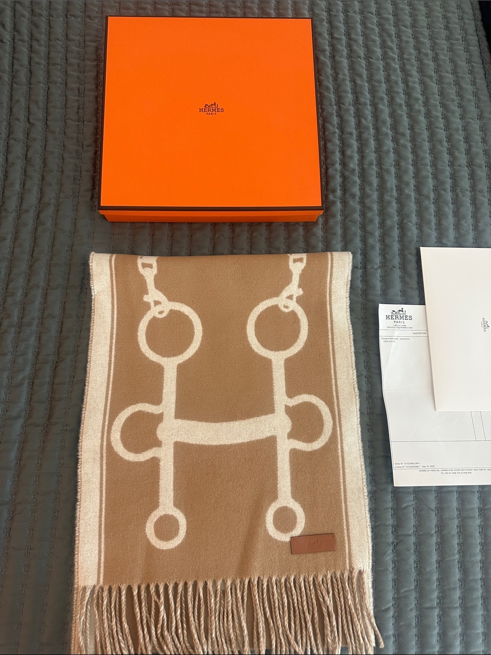 Brand New Hermes Beige and Cream Equestrian Logo Wool Scarf - Picture 9 of 9